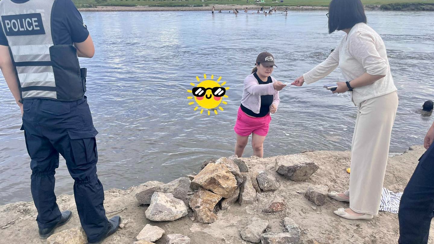 ГОЛЫН ЭРГҮҮЛД ГАРЧ, ИРГЭДЭД ҮЕР, УСНЫ АЮУЛААС СЭРГИЙЛЭХ МЭДЭЭЛЭЛ ХҮРГЭЛЭЭ.