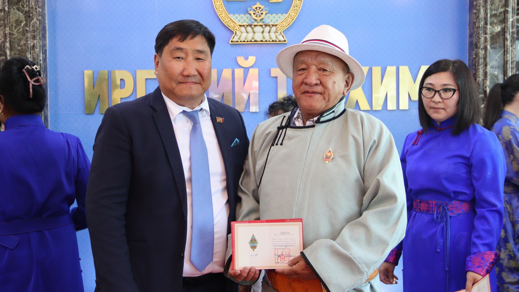 ШАГНАЛ ГАРДУУЛАХ ҮЙЛ АЖИЛЛАГАА БОЛЛОО. 