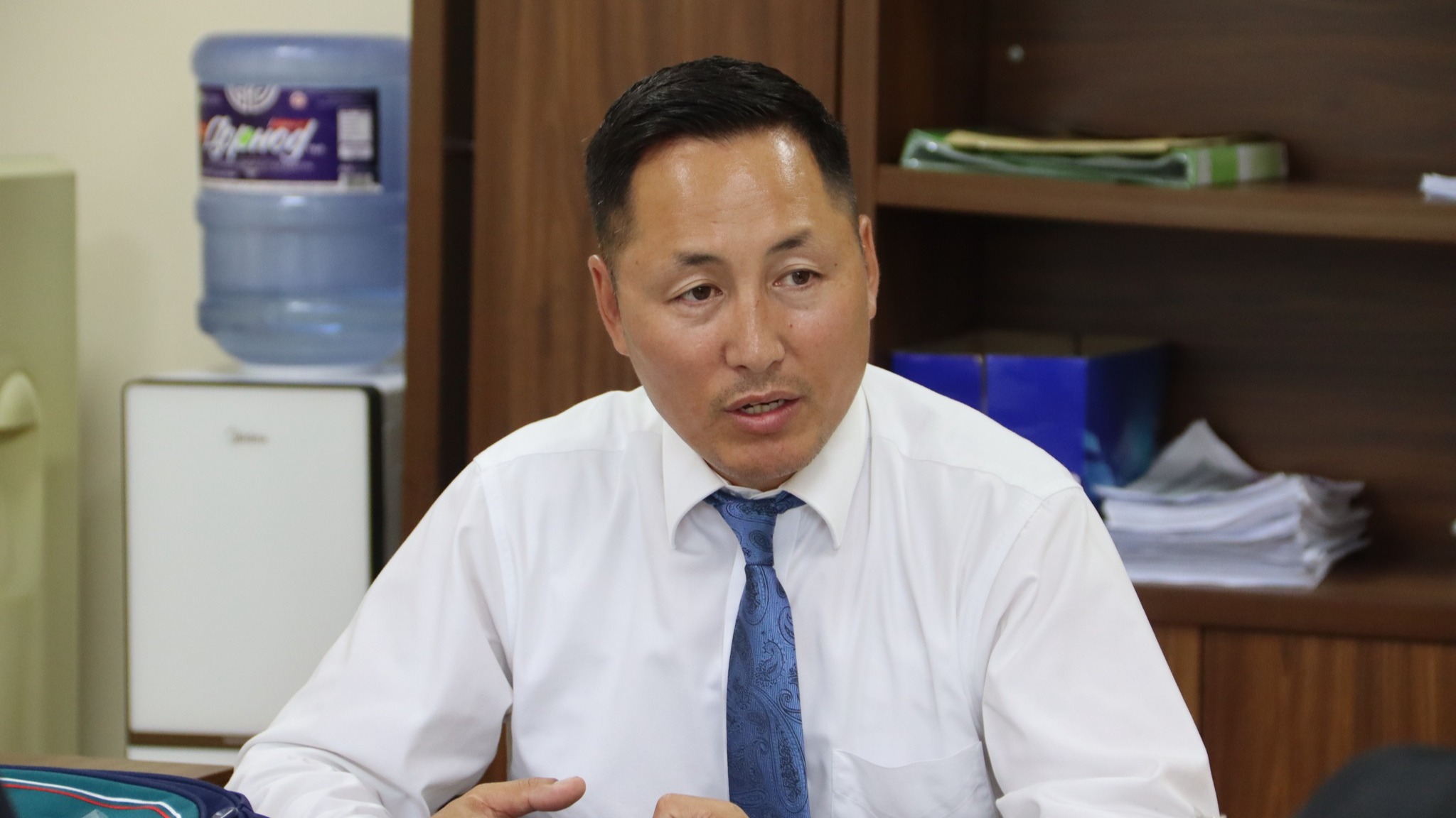 ДЭЗЭРЭТ ОЛОН УЛСЫН ЭНЭРЛИЙН БАЙГУУЛЛАГЫН ТӨЛӨӨЛЛИЙГ ХҮЛЭЭН АВЧ УУЛЗЛАА. 