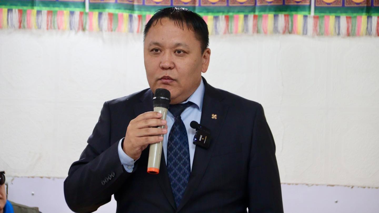 ХЭЛМЭГДЭГСДИЙН ГЭГЭЭН ДУРСГАЛД ХҮНДЭТГЭЛ ҮЗҮҮЛЛЭЭ.