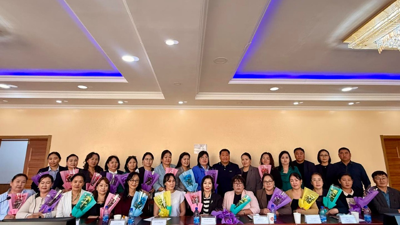 БОЛОВСРОЛЫН САЛБАРЫН ЗӨВЛӨЛДӨХ УУЛЗАЛТЫГ ЗОХИОН БАЙГУУЛЛАА.