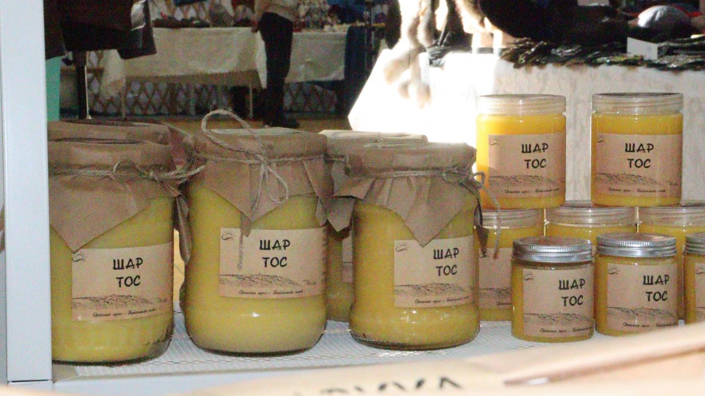 “ҮЗЭСГЭЛЭН ХУДАЛДАА” ЗОХИОН БАЙГУУЛАГДАЖ БАЙНА.