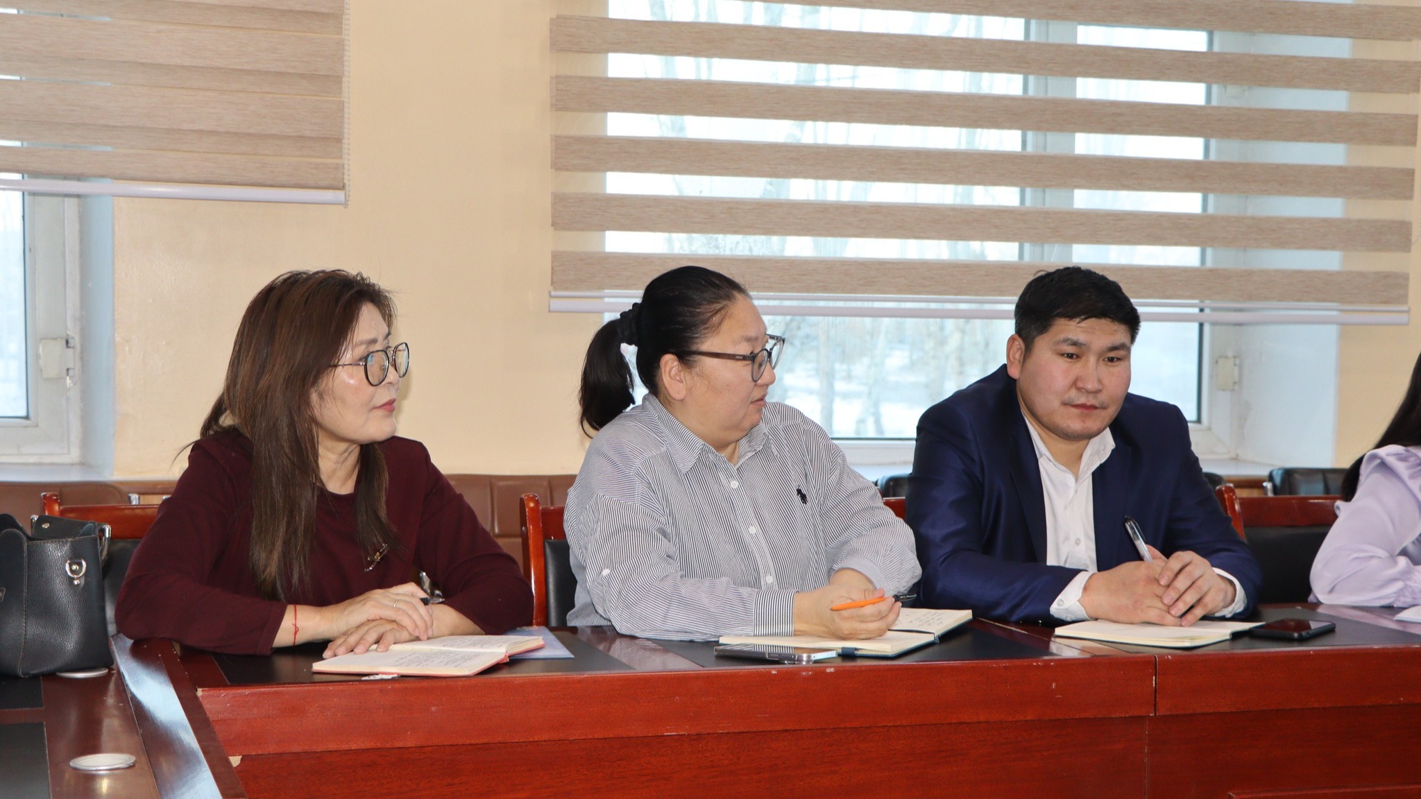 ШИНЭЧЛЭСЭН ЖУРМЫГ ТАНИЛЦУУЛЛАА.