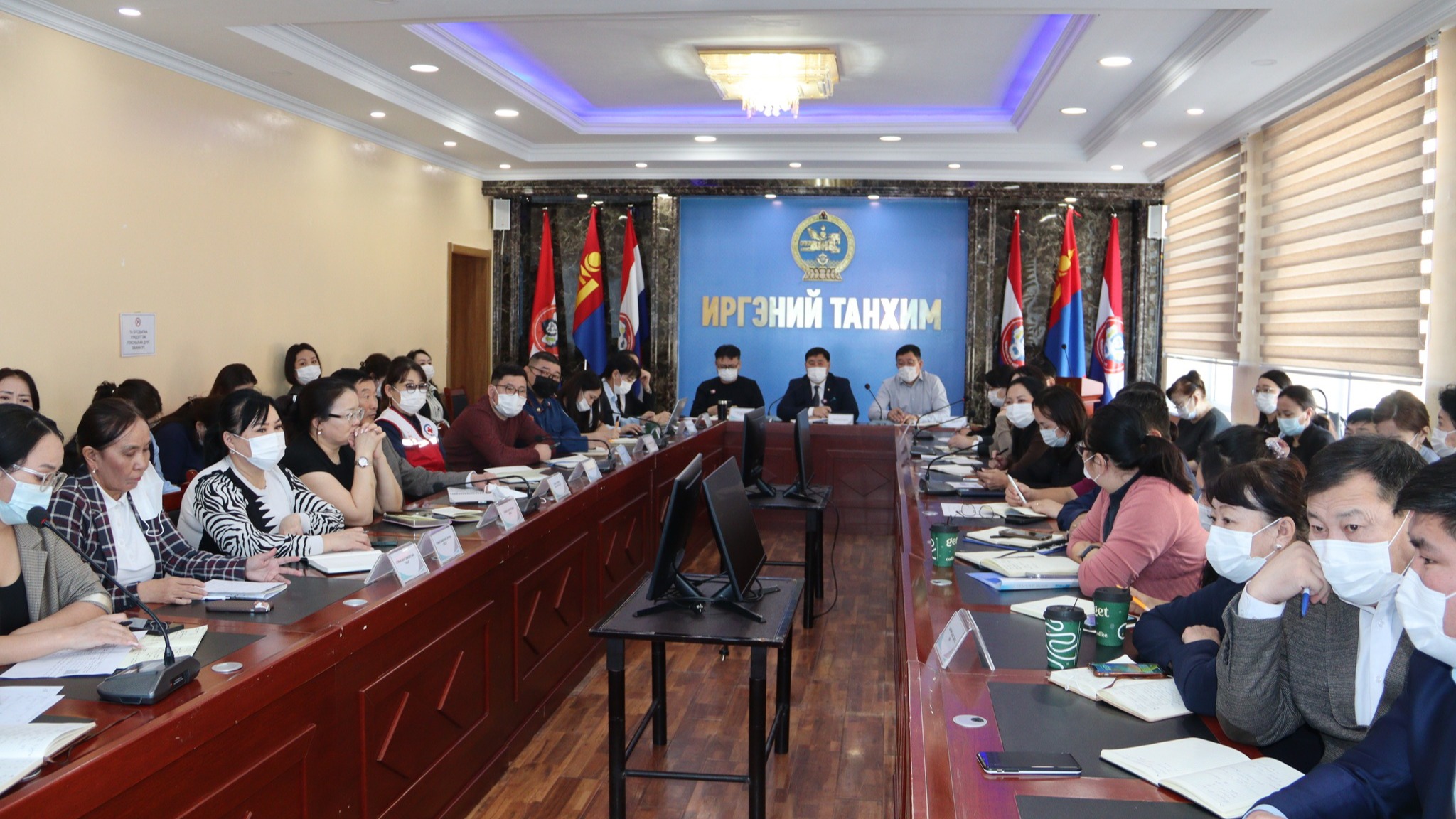 ХЭРЛЭН СУМЫН ОНЦГОЙ  КОМИСС  ХУРАЛДЛАА.